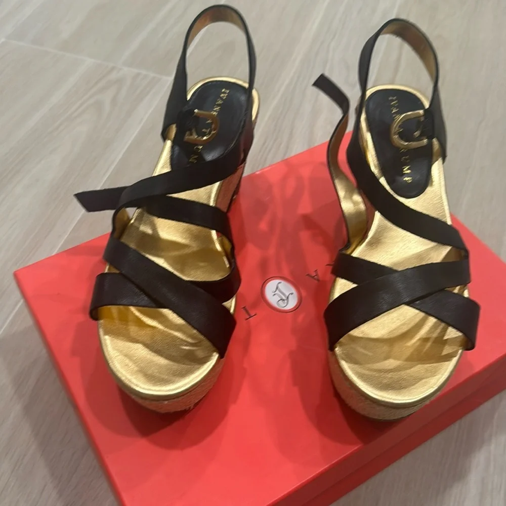 Ivanka Trump wedges - Picture 1 of 3